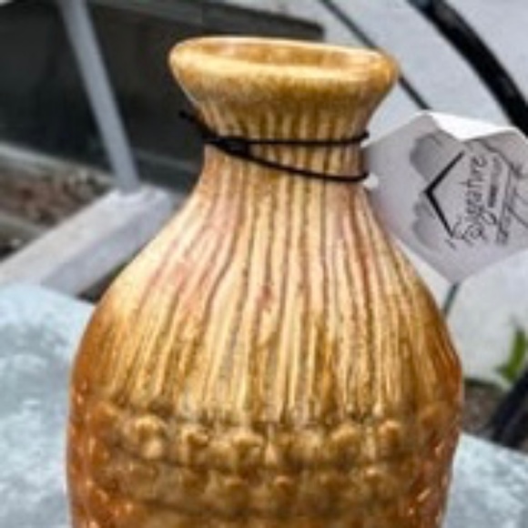 Declarative vase - Picture 1 of 2